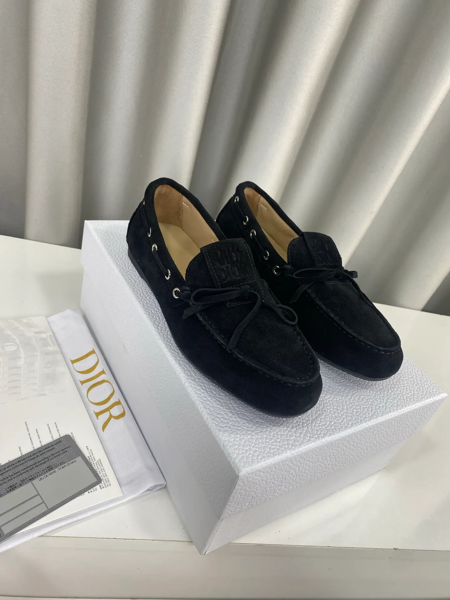 👟👟Ex-factory price 480👟👟 Women's shoes Women's clothing "Exclusive top version" DIOR Dior~25vs spring and summer popular casual flat loafer series... A shoe that does not conflict with shirts, simple partition design, a spring must-have, can be worn with any pants or skirt, very comfortable and beautiful on the feet... ❶Fabric: Original customized cow suede ❷Inner: Original customized sheepskin ❸Feet: sheepskin ❹Outsole: original molded wear-resistant rubber ❺Number of codes: 35-39 (40 customizations are non-refundable) ❻Packaging: Original full set of packaging ☀Color: 5 colors available simultaneously on the official website